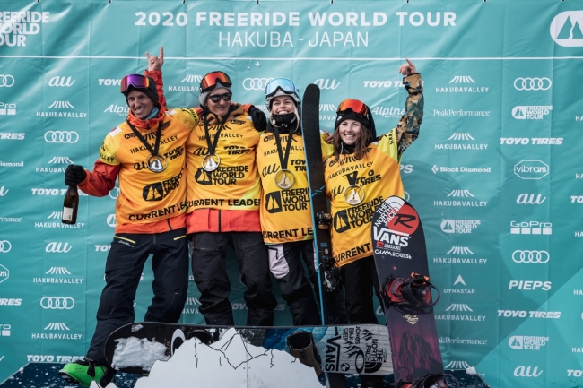 写真左から、各カテゴリで優勝したDrew Tabke（男子スキー）、 Victor de Le Rue（男子スノーボード）、Hedvig Wessel（女子スキー）、Marion Haerty（女子スノーボード）