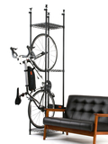 自転車の垂直収納なら圧迫感を与えず、部屋をすっきりとした印象に見せられます。