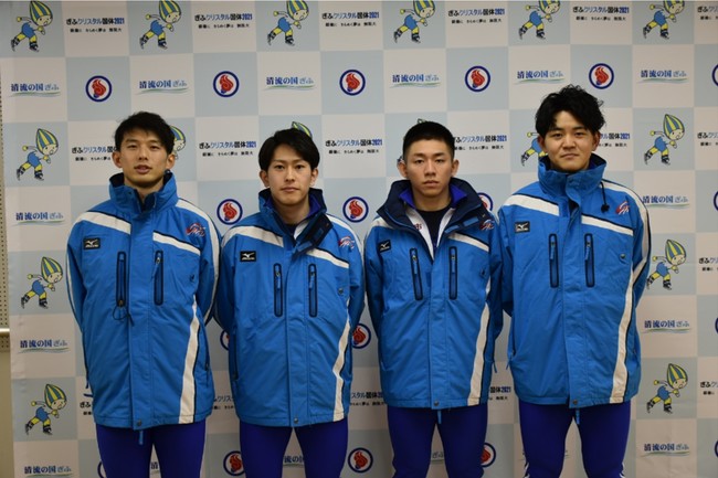 【左より】一戸選手、遠藤（龍）選手、高田選手、石川選手