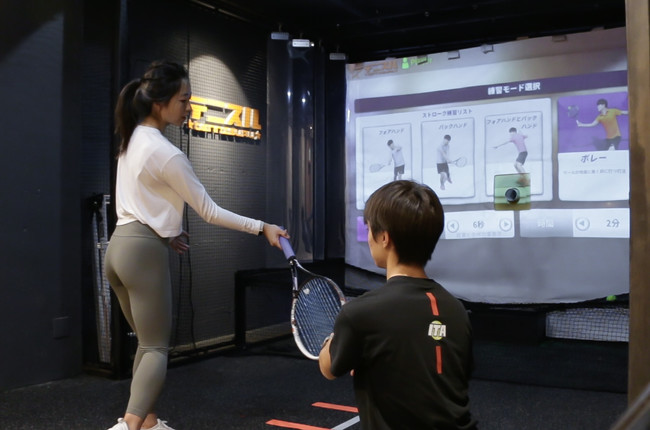 “一人でスポーツ！”をコンセプトとするデジタルスポーツ施設開発、コロナ時代の体験型テニストレーニング施設『テニスル』。 2021年春、東京銀座にオープン！