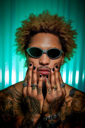 Oakley_KELLY OUBRE JR. CAMPAIGN IMAGE 