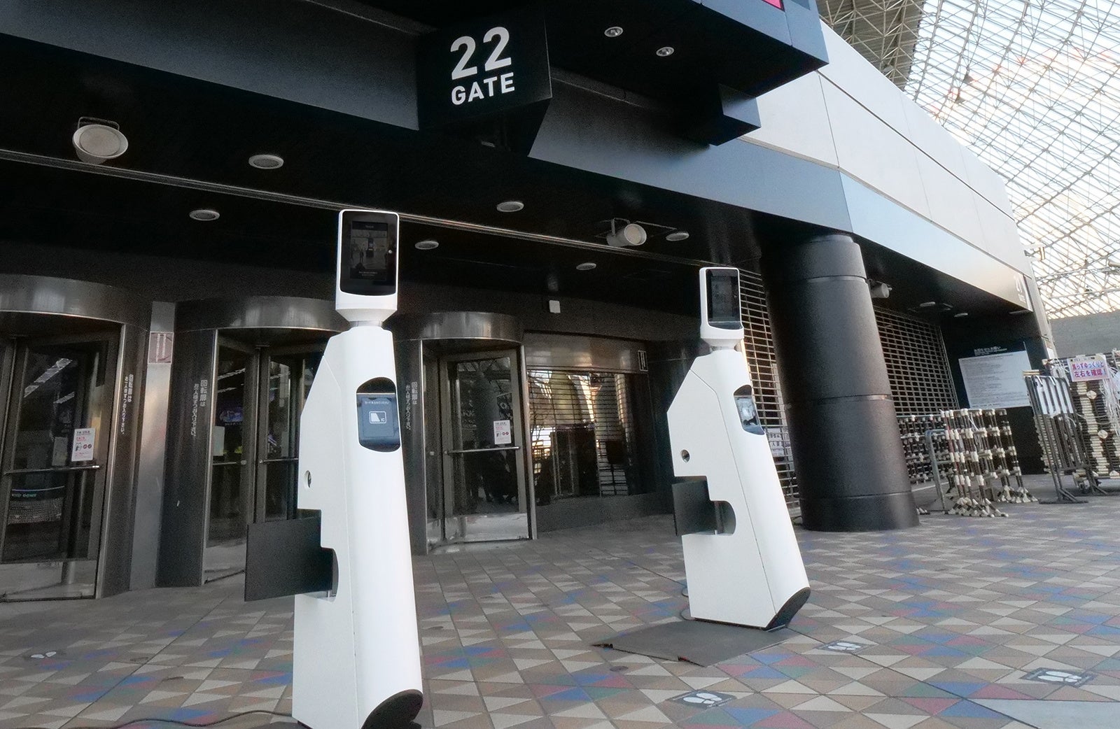 リカバリーブランドTELIC 2022年アンバサダーに三浦理志さん、シューティングイメージモデルに長谷川理恵さんが決定!