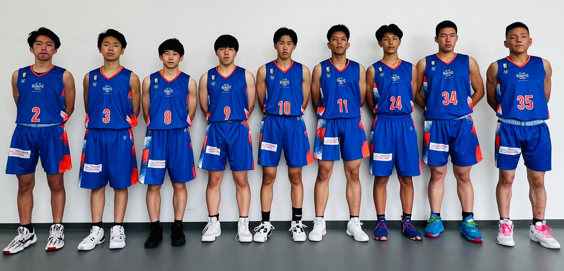 アディダス オリジナルスの歴史を再定義し新たな未来を創り出す常田大希が着用する新モデル「NMD_V3」にフォーカスする次世代に向けたキャンペーン「MADE ORIGINALS 塗り替える。何度でも。」