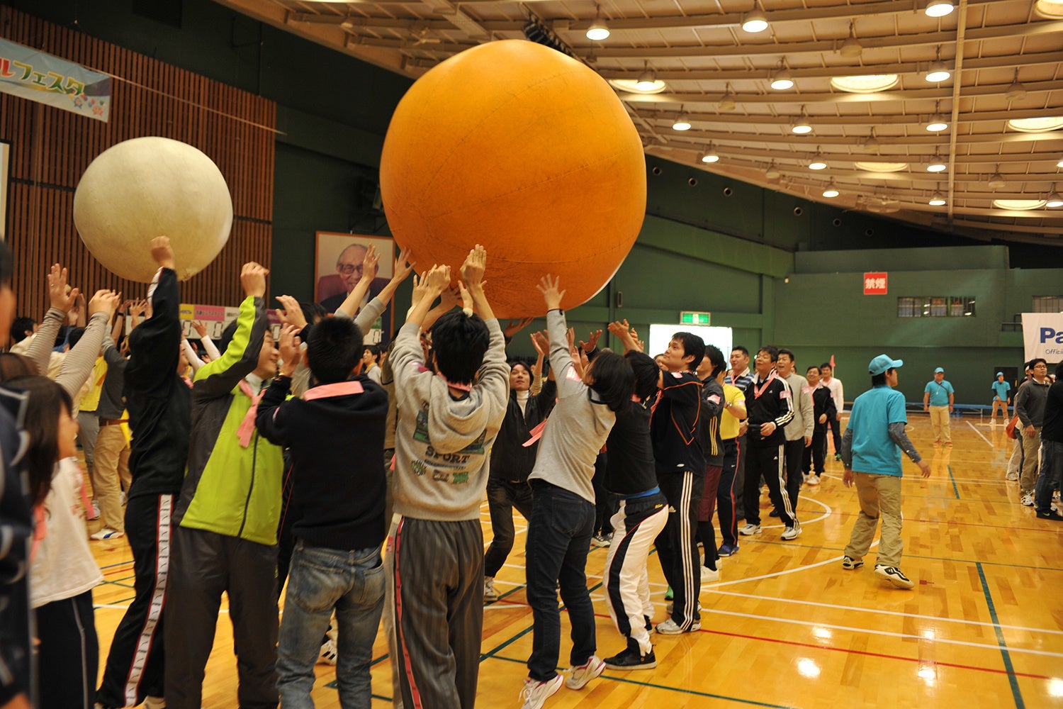 日本フットサル連盟、「HATTRICK」チャリティーオークションで得た収益を全国児童養護施設総合寄付サイトへ
