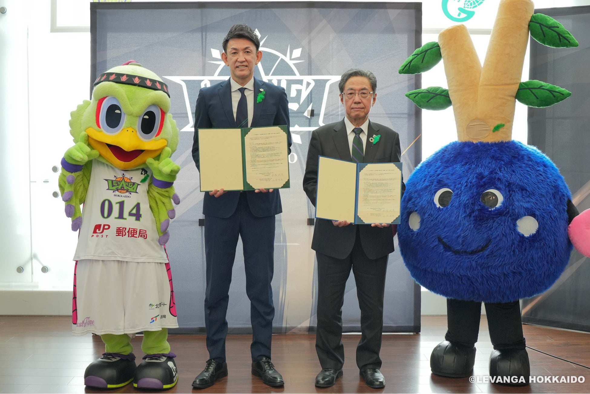 【驚異の新人!競技歴1年未満で日本最高重量記録更新!夫婦揃ってパラリンピックへの挑戦】