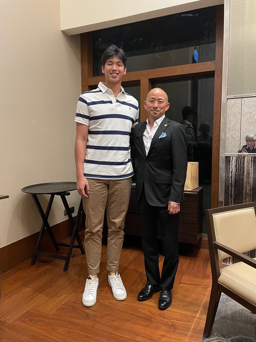 安永ゼネラルマネージャー#33 カール・タマヨ選手を訪問