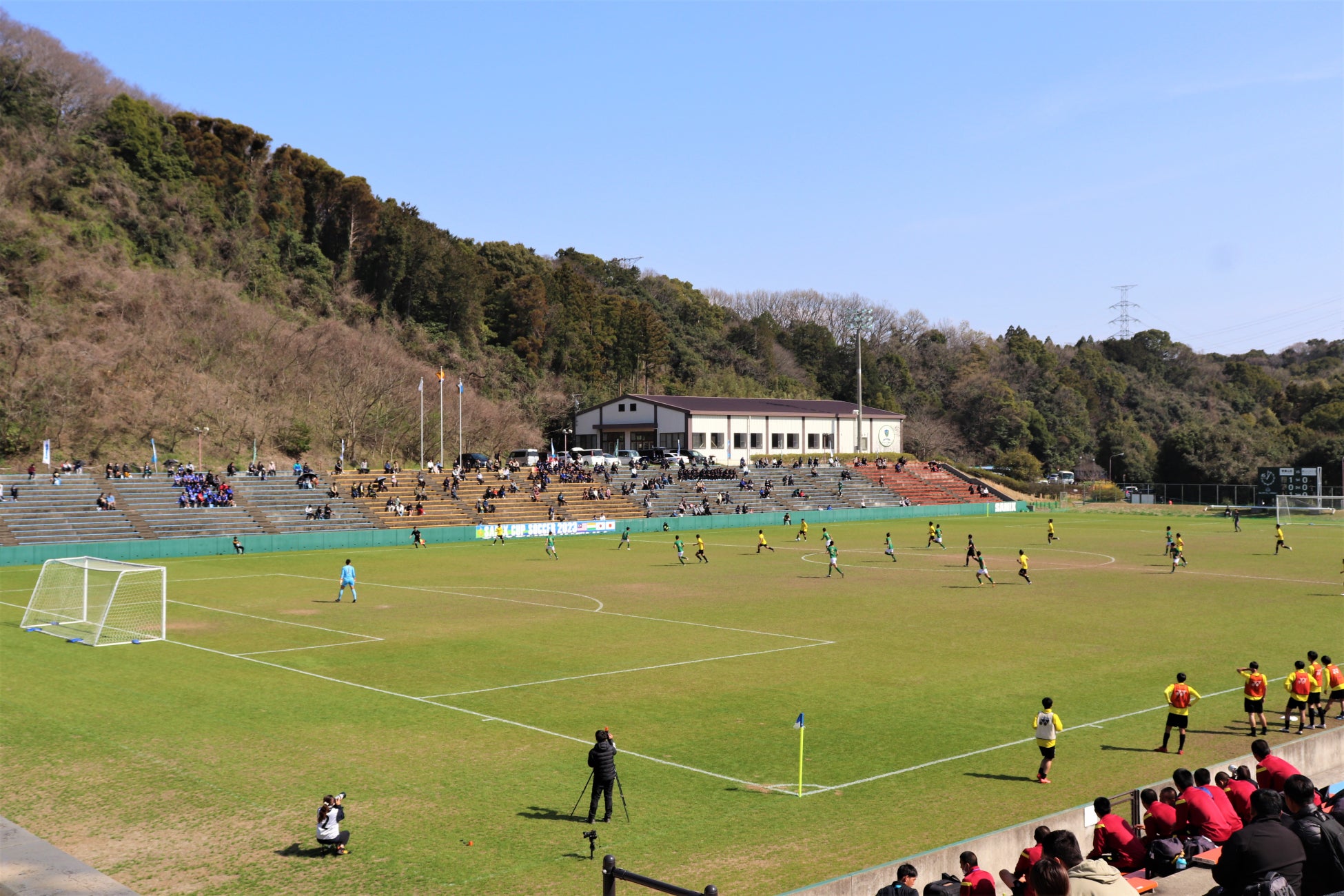 アーシャルデザインの東俊介、北國銀行ハンドボール部HoneyBee監督に就任