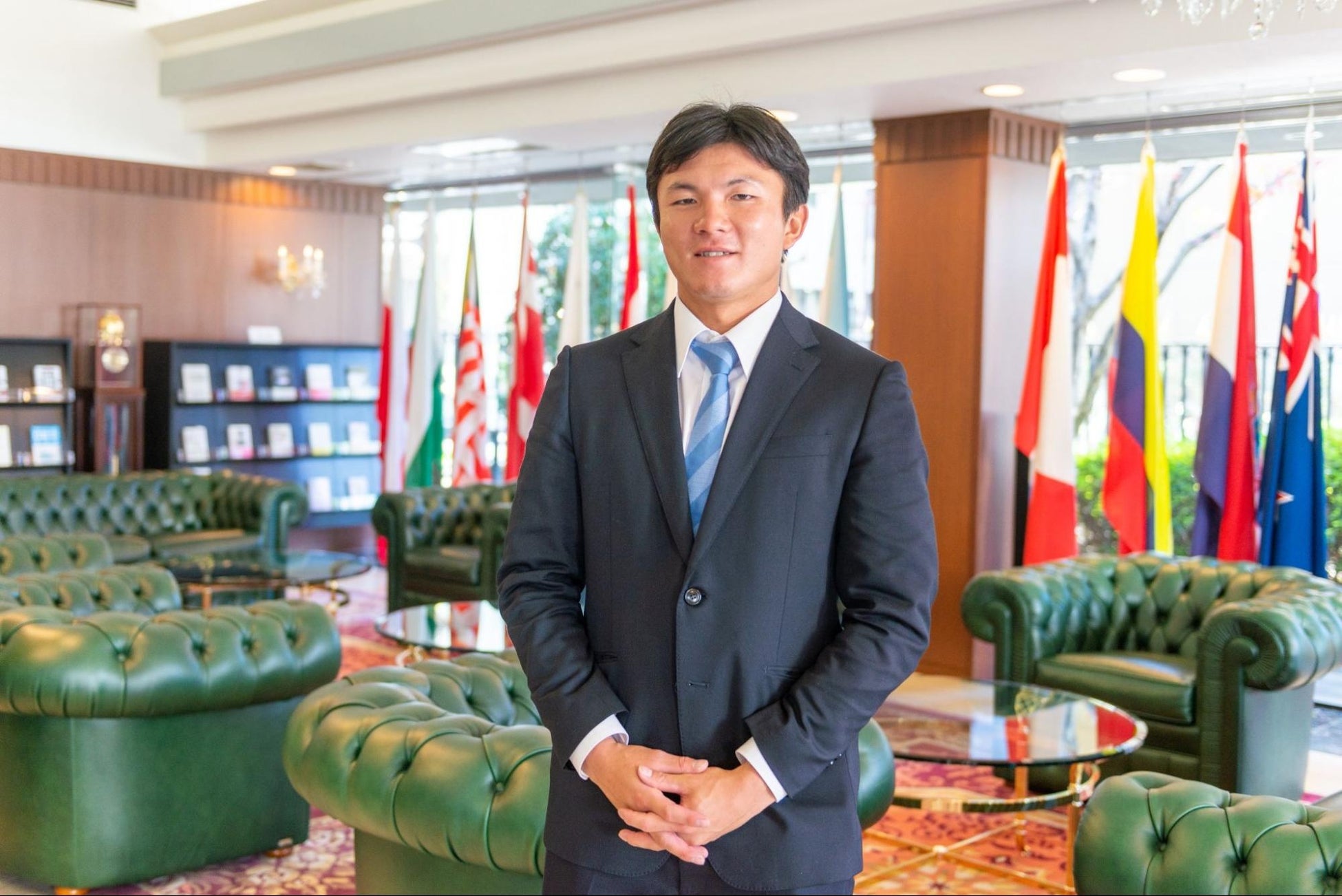 しまなみ海道自転車通行料金無料化継続の取組として、サイクリング漫画「ろんぐらいだぁすとーりーず！」とのコラボデザイン支援型自動販売機を新たに設置！