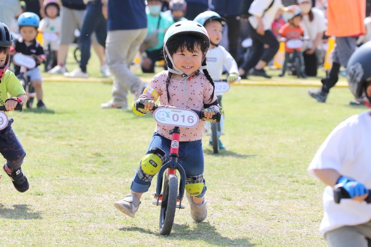 こどもの日に800人の子どもたちが大集結！5/4-5/5【神戸メリケンパーク】にて「ストライダーエンジョイカップ」開催決定