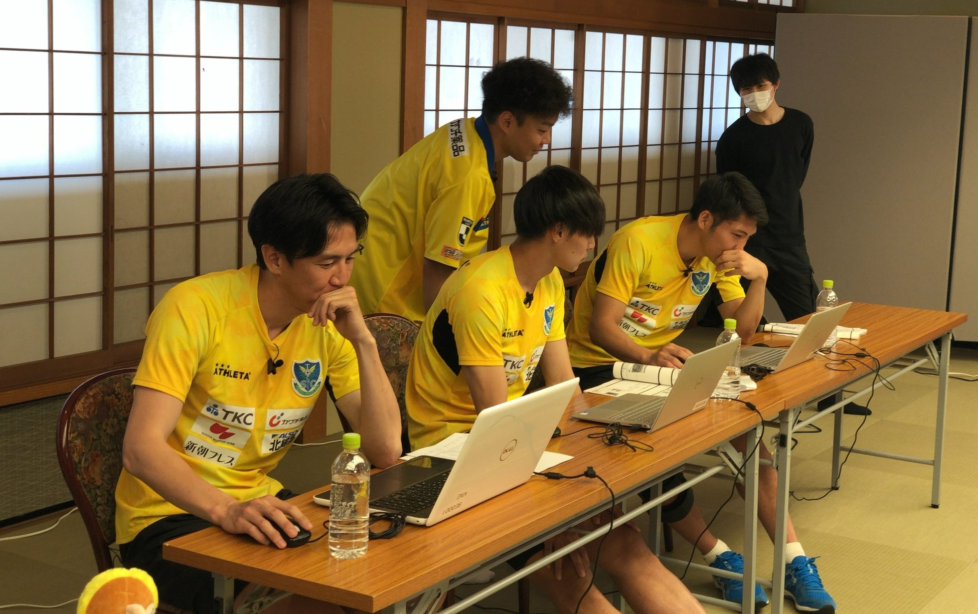 栃木SC選手陣へ向け、AIを活用したサッカーゲーム制作体験講座を実施！＜開催レポート＞