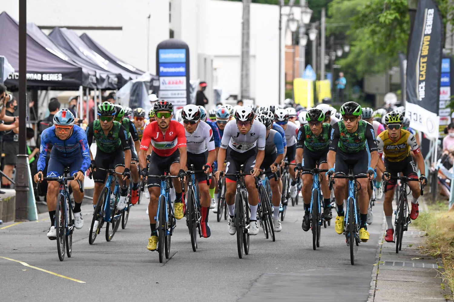 DXを推進!AIロボットがゴルフバッグの自動搬送を実現 プレイヤーに追従走行、ゴルフカートに代わる新体験!『Hello Caddy(ハローキャディ)』7月1日より販売開始