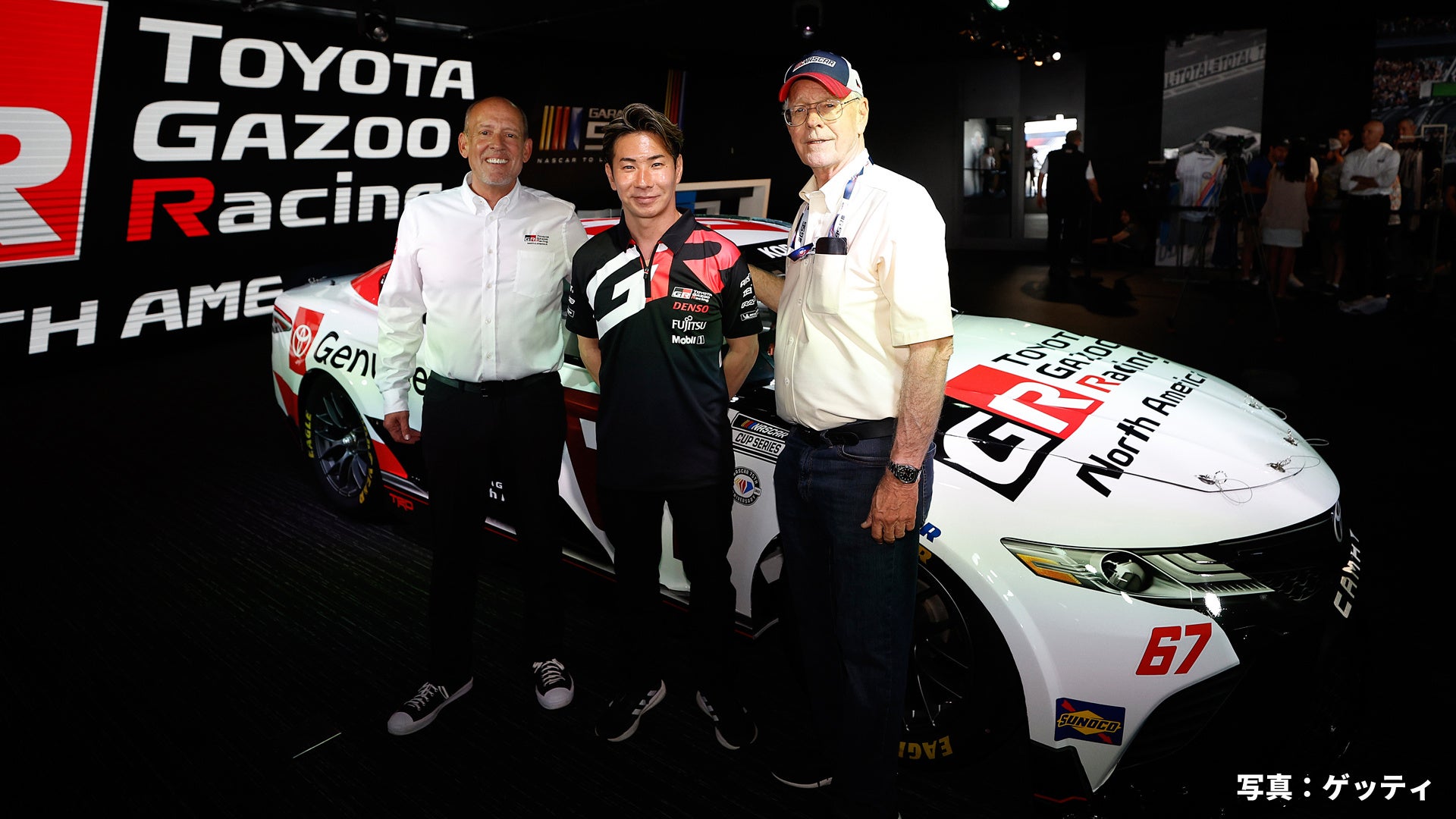 サッカー応援を“もっと楽しく” 推し選手応援グッズ 「ヴィッセル神戸|WAVE スケルトンうちわ」発売7月1日(土)より イニエスタ選手デザイン先行発売開始