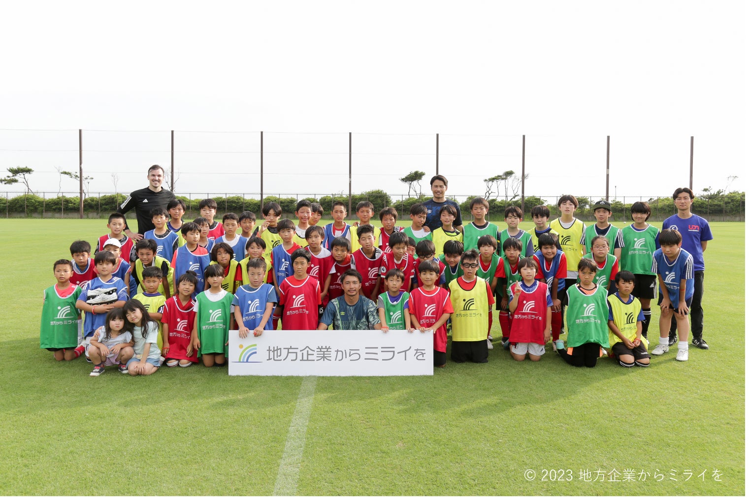 埼玉県川越市からJリーグを目指す「COEDO KAWAGOE F.C」、金融系業務系システムの開発・運用・保守を主軸に事業展開する株式会社エムアイメイズと2023シーズンのプラチナパートナー契約を締結