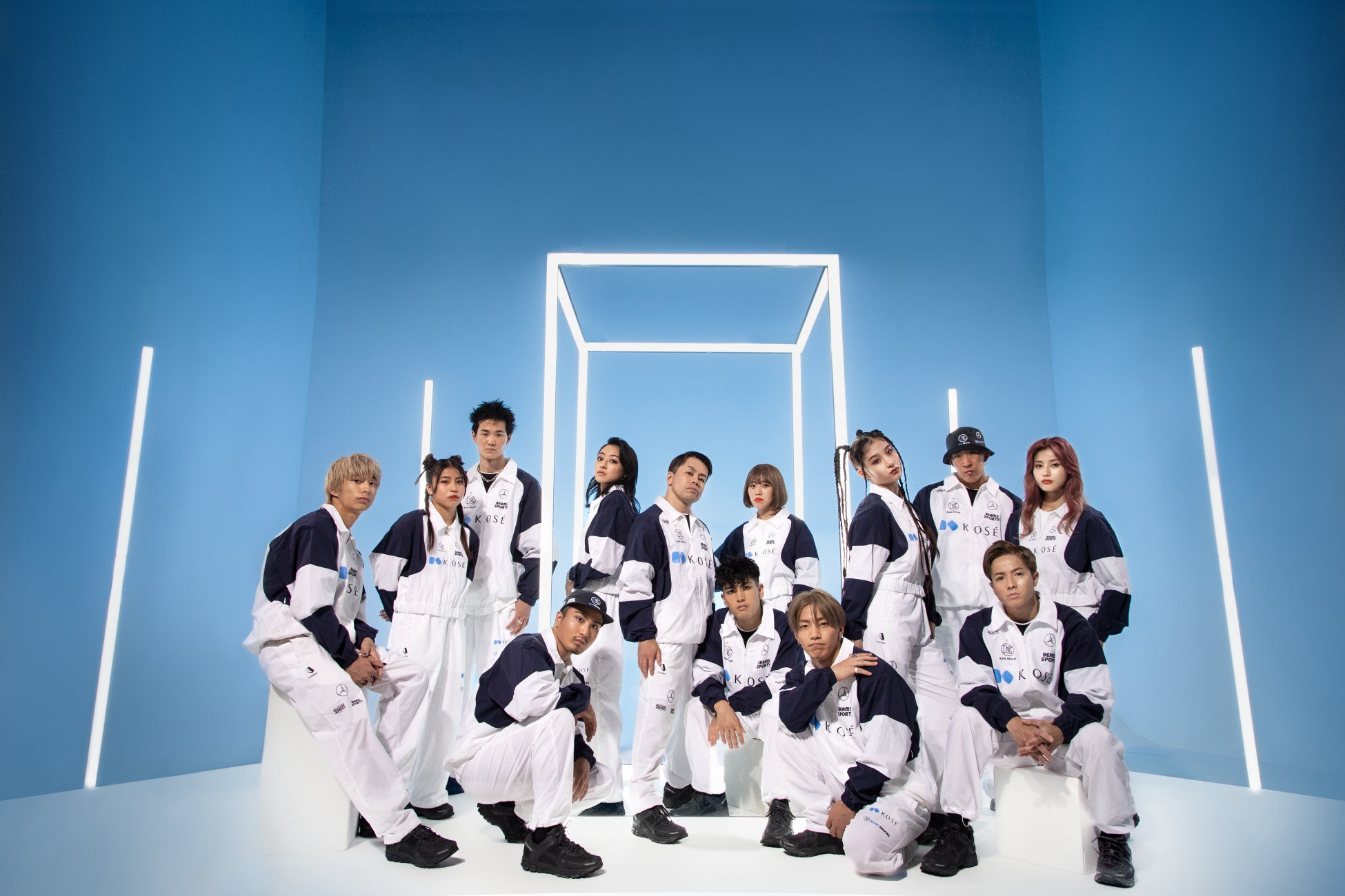 〈BEAMS SPORTS〉がプロダンスチーム『KOSÉ 8ROCKS』の新チームウェアをプロデュース