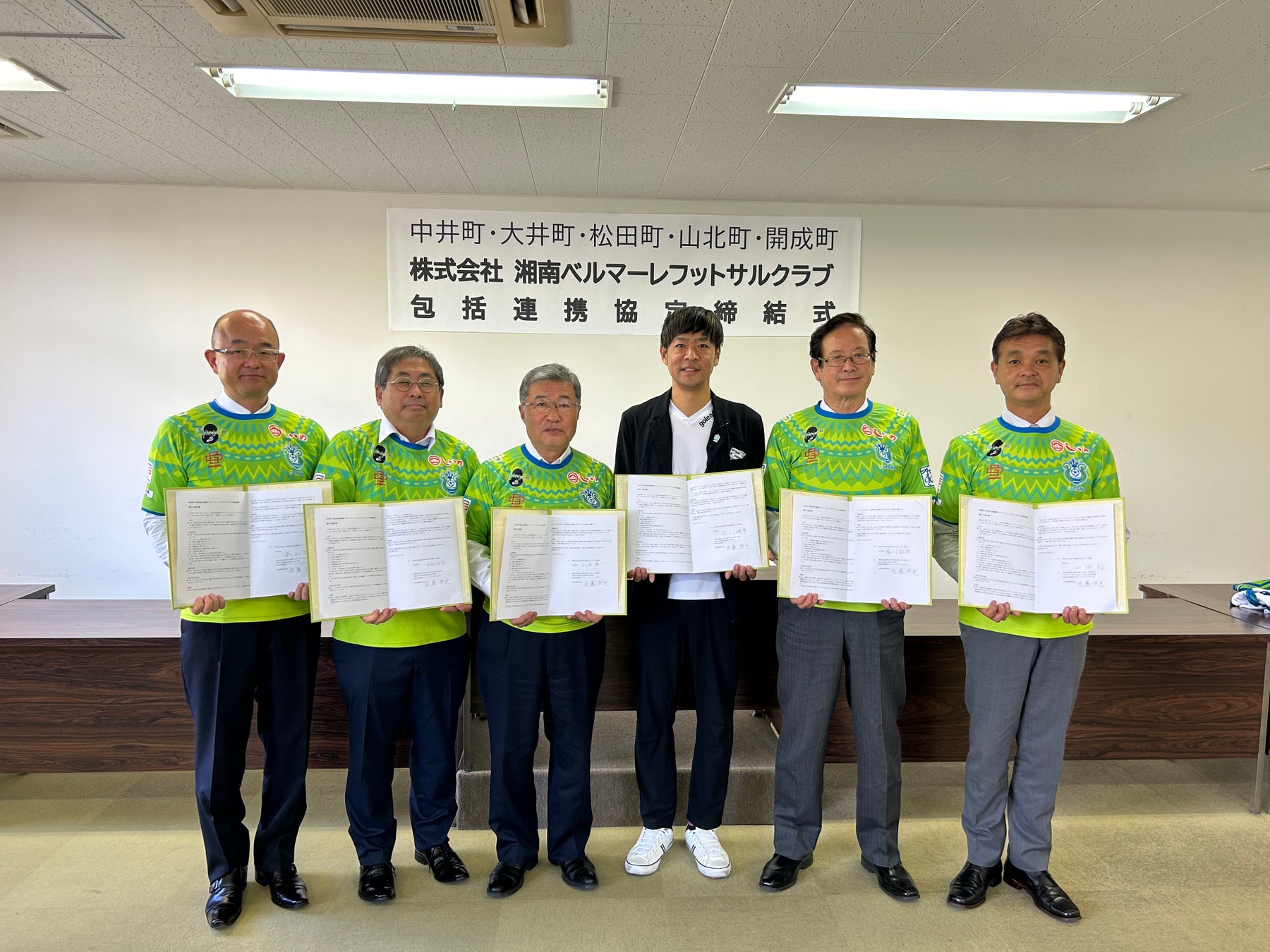 インド最古三大学マドラス大学にて、日本のスイミングスクールが水難訓練の授業を開講。