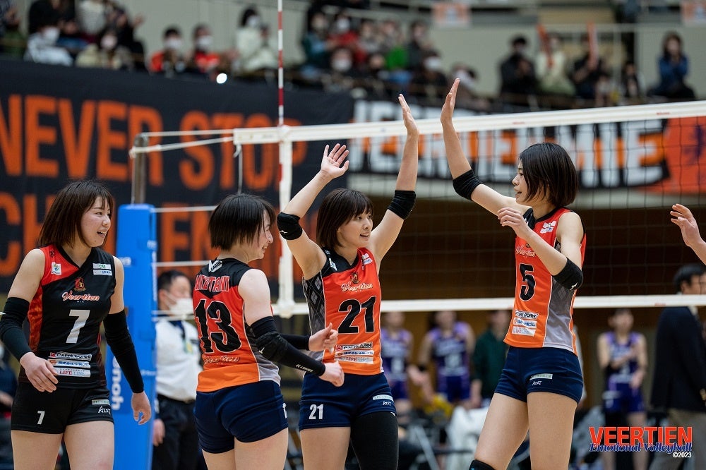 アペロールが全豪オープンをはじめとするサマー・オブ・テニス・トーナメントとパートナーシップを締結。