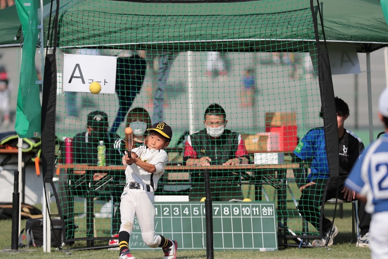 「三十三銀行杯 第12回三重県小学生ティーボール選手権大会」は、安濃中央総合公園内野球場で4月28日（日）に開幕