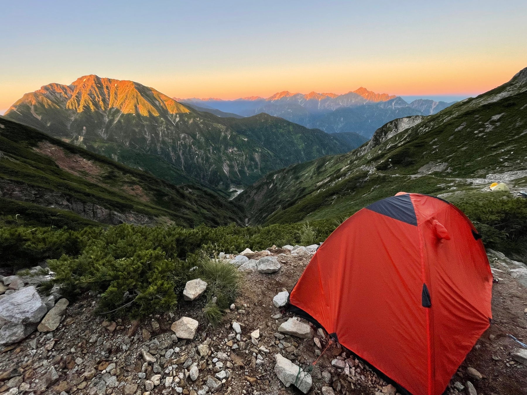 パリオリンピック男子サーフィン日本代表・稲葉玲王オリンピックへ向けてハワイ合宿へ出発