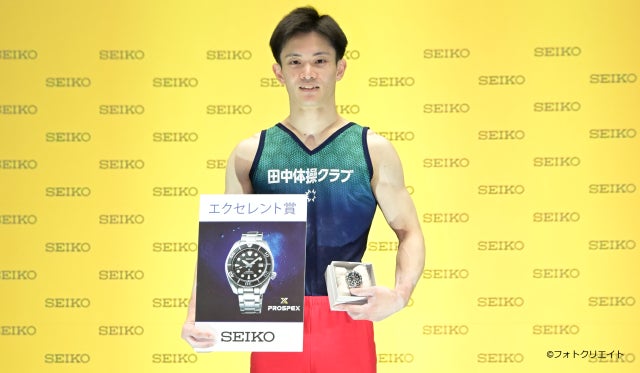 第63回NHK杯体操にて、田中選手と杉原選手に「セイコー エクセレント賞」を贈呈