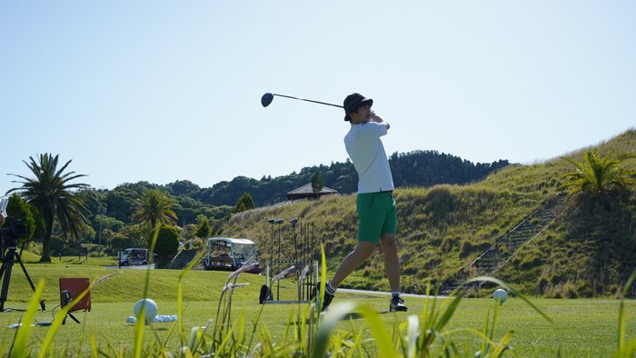 女子プロゴルフ界の次世代を担う選手のパフォーマンスを BANDEL ヘルスケアネックレス Earth 2.0 がサポート