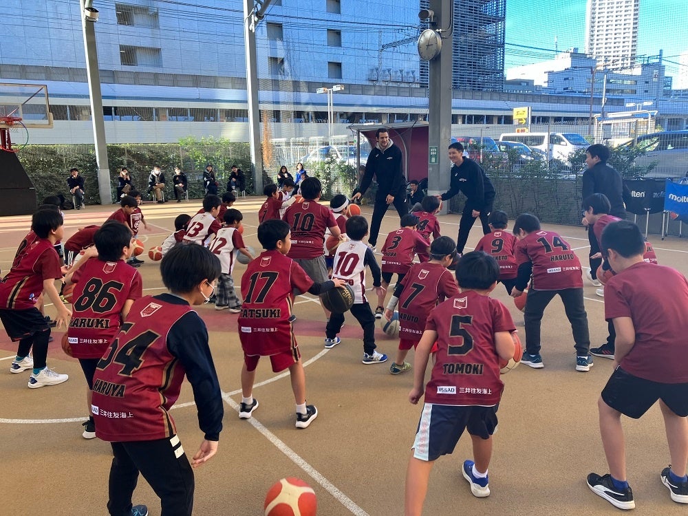 Bリーグ 川崎ブレイブサンダースのバスケスクール「THUNDERS KIDS」で トップチーム選手との交流練習会開催が決定