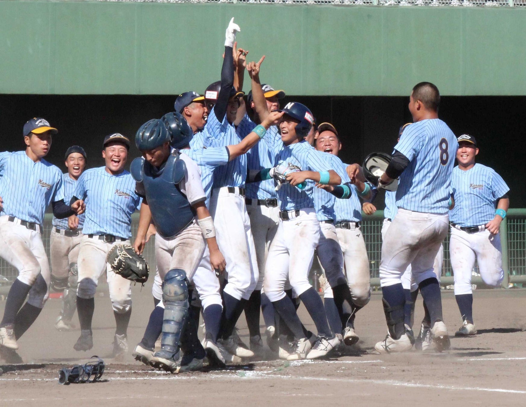 8月22日(木)の巨人×広島は「CS放送 日テレジータスデー」GAIANTSプレゲームショーMC阿出川浩之が試合前のファーストピッチに登場！もちろん日テレジータスで完全生中継！