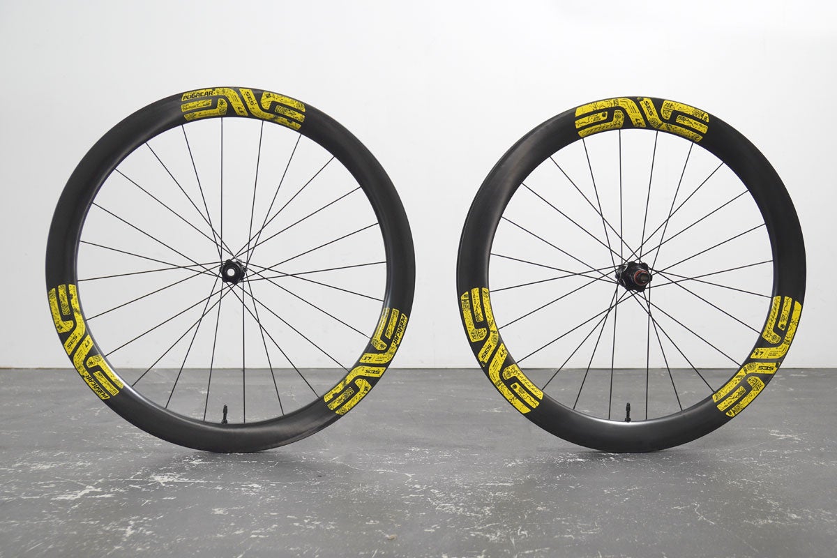 ENVE（エンヴィ） SES 4.5 ダディ・ポガチャル ツール・ド・フランス総合優勝記念ホイールが日本上陸