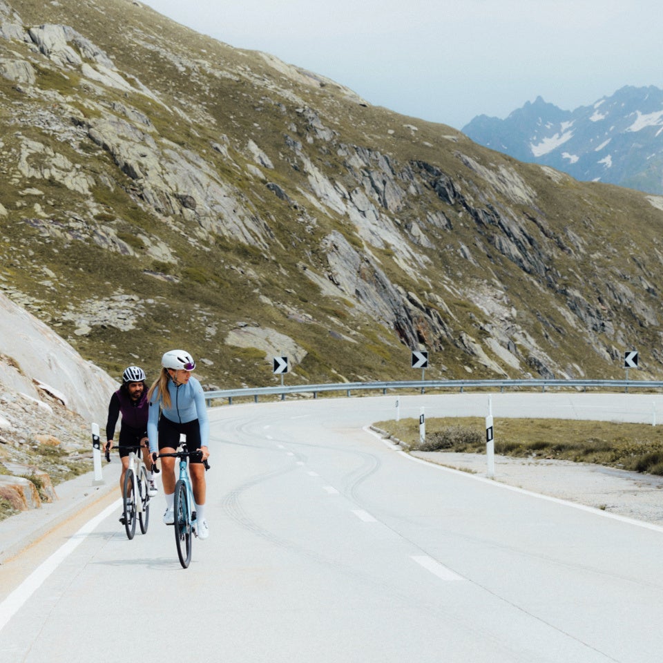 スイスのプレミアムサイクルウェア ASSOS（アソス） ポップアップストアが広島 Grumpy Bike Shopにて期間限定オープン