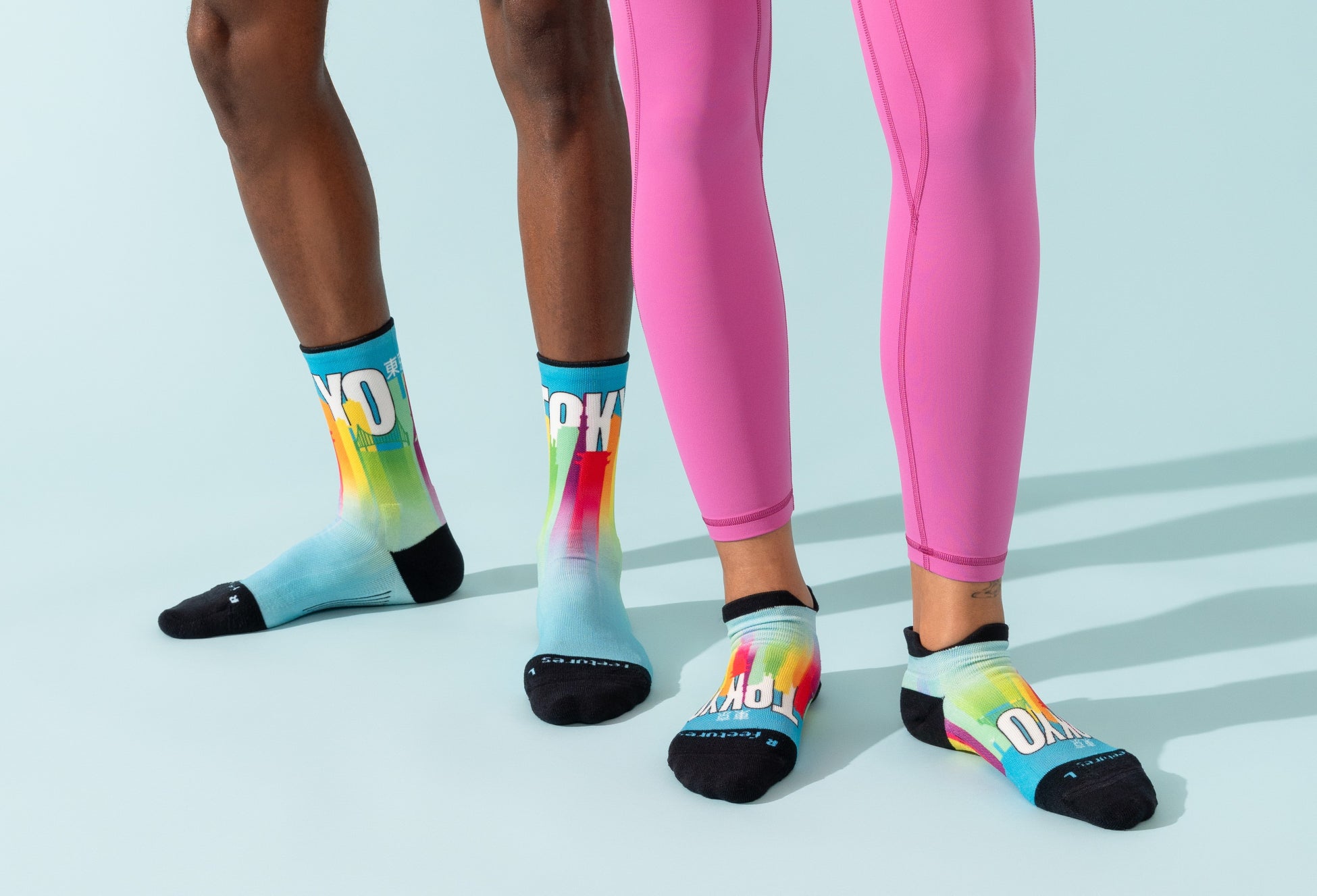 リカバリーフットウェアのパイオニア OOFOS®(ウーフォス)より、東京限定カラーが登場!