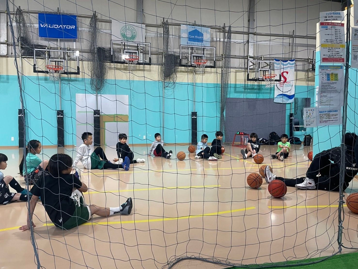 学校の教室がゴルフ場に！？新感覚ゴルフゲーム【机でGOLF】本日リリース！