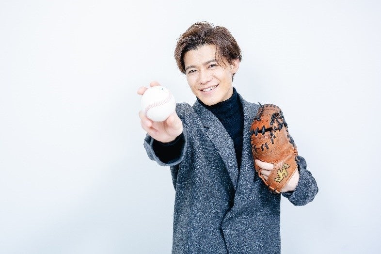 【J:COM】著名人の“リアル”な応援&観戦スタイルに迫る連載「プロ野球愛宣言」！第3回は歌手・新浜レオンさんが登場！