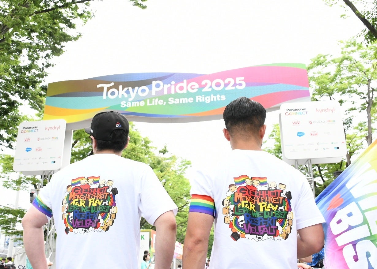 Makuakeで開始わずか16分で目標金額達成、目標達成率698%を達成したホームフィットネスブランド『FITSTEP』、タブレットホルダー付き3WAYステッパー「FITSTEP」をローンチ