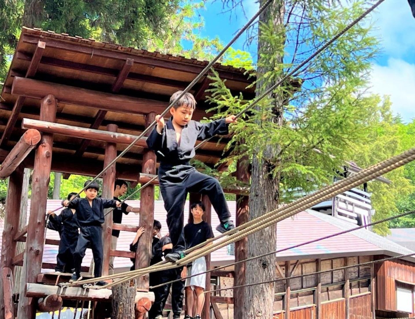 腸内フローラ解析と腸活ステーションの設置により“腸”からカープを強くする「Gut Power Project」始動!