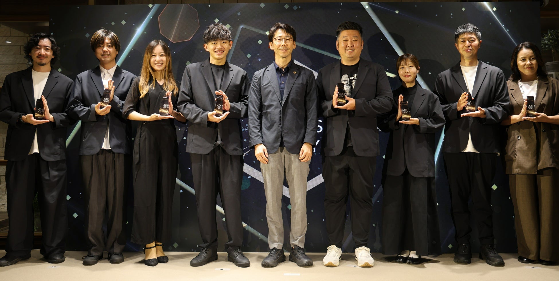 High Commit、サッカーJ1「アビスパ福岡」と2025シーズン オフィシャル・スポンサー契約を締結