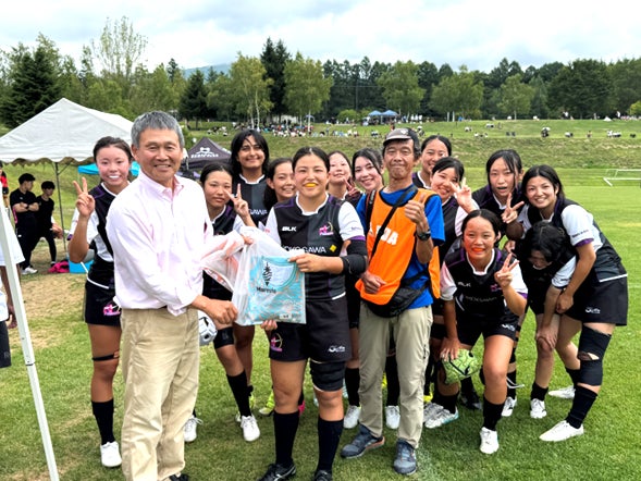 人気ゴルフインフルエンサー「エンター豊田 ✕ 姜秀一」がジュニアゴルファーのラウンドを全力サポート