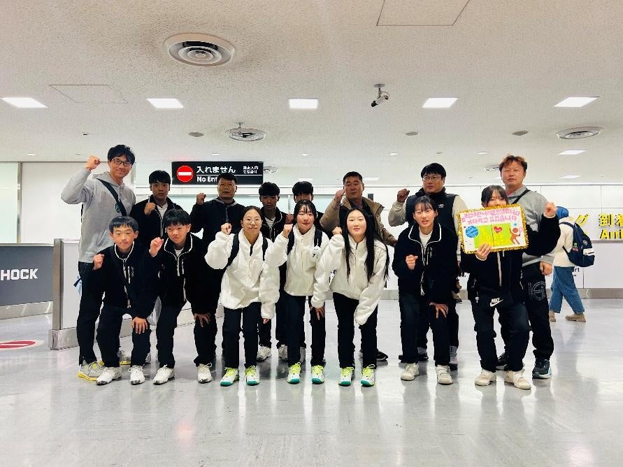 プロ野球レジェンドサイン会続々開催!今江 敏晃氏・糸井 嘉男氏・大野 豊氏による、サイン&ツーショット撮影会を開催