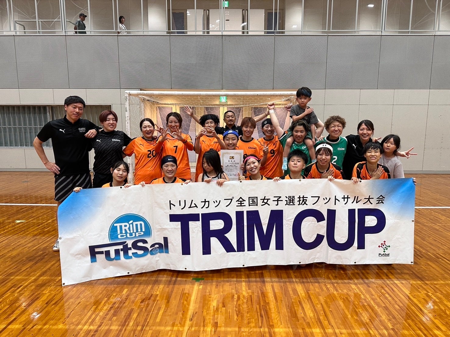 ヒュンメルがハンドボール日本代表との長袖手話シャツ予約を開始!