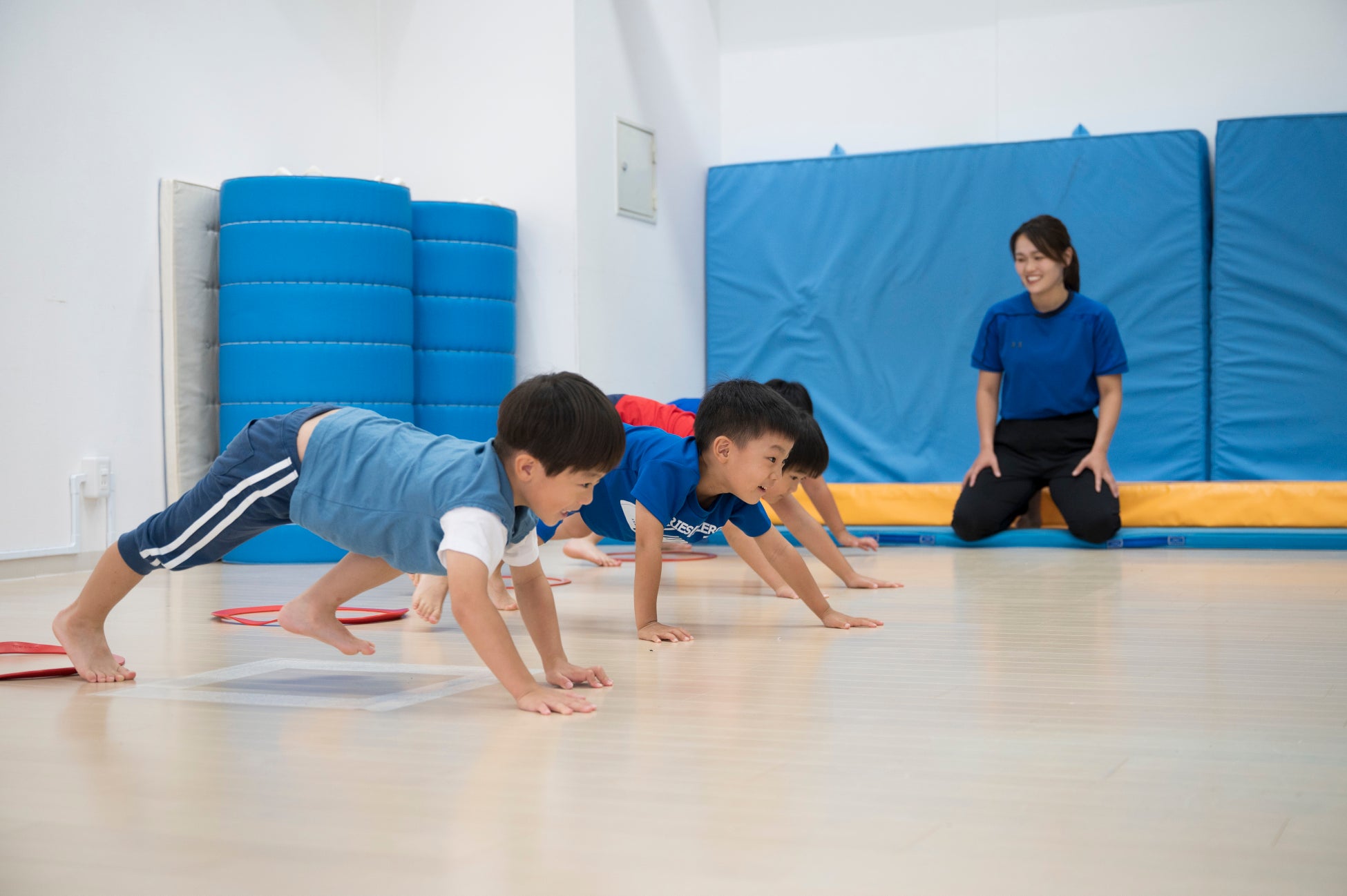 ヒュンメルがハンドボール日本代表との長袖手話シャツ予約を開始!