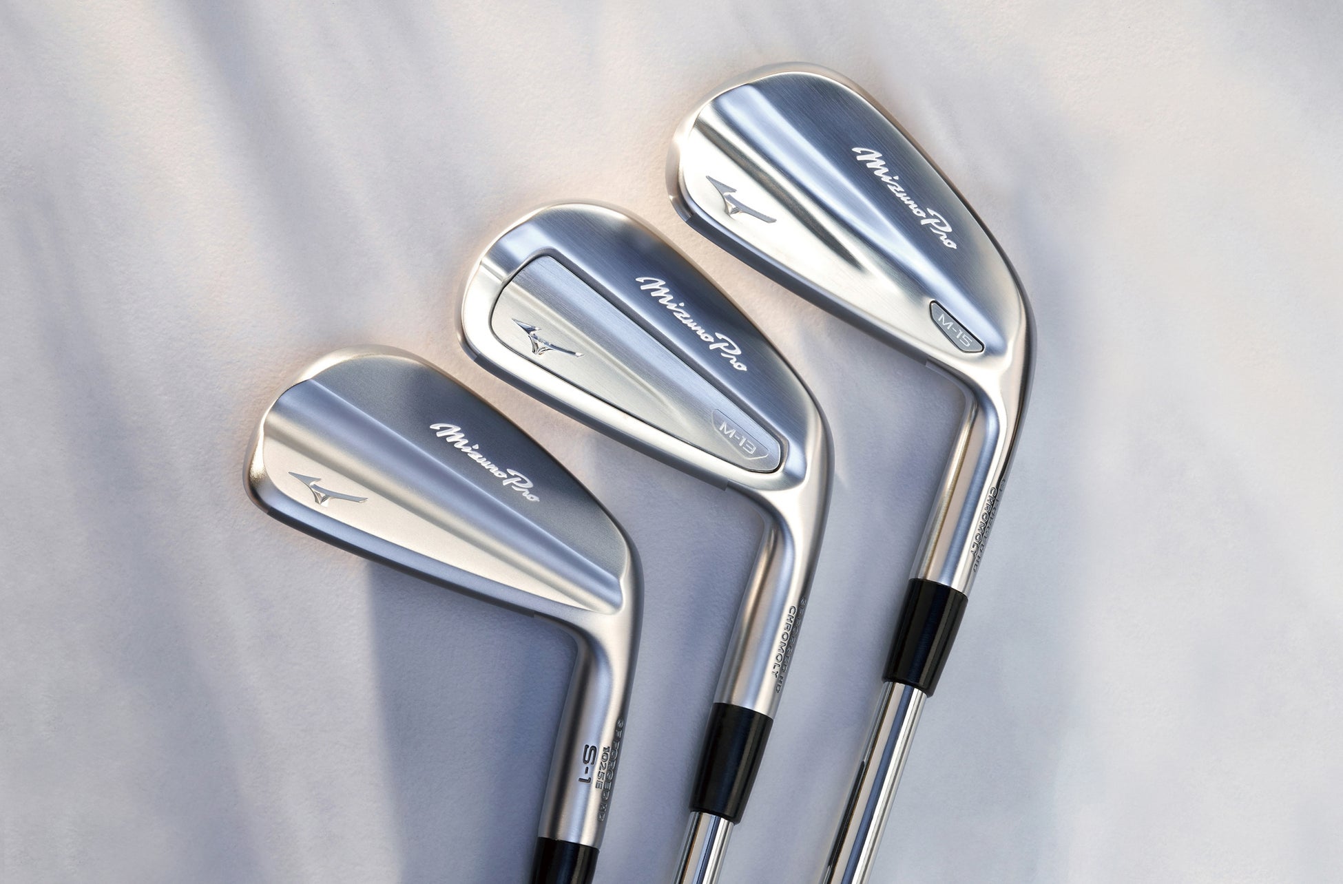 プロアイスホッケーチーム「横浜 GRITS」がアジアリーグアイスホッケー開幕に先立ち知事を訪問します