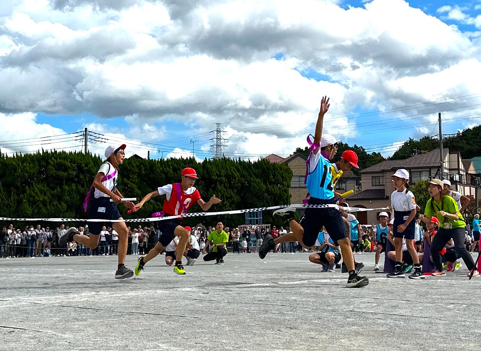 パーソナルジム初心者の9割以上が1回あたり1万円未満を希望。料金と継続しやすさを最重視する結果に。(フィトレ|パーソナルジムのおすすめ比較メディア調べ)