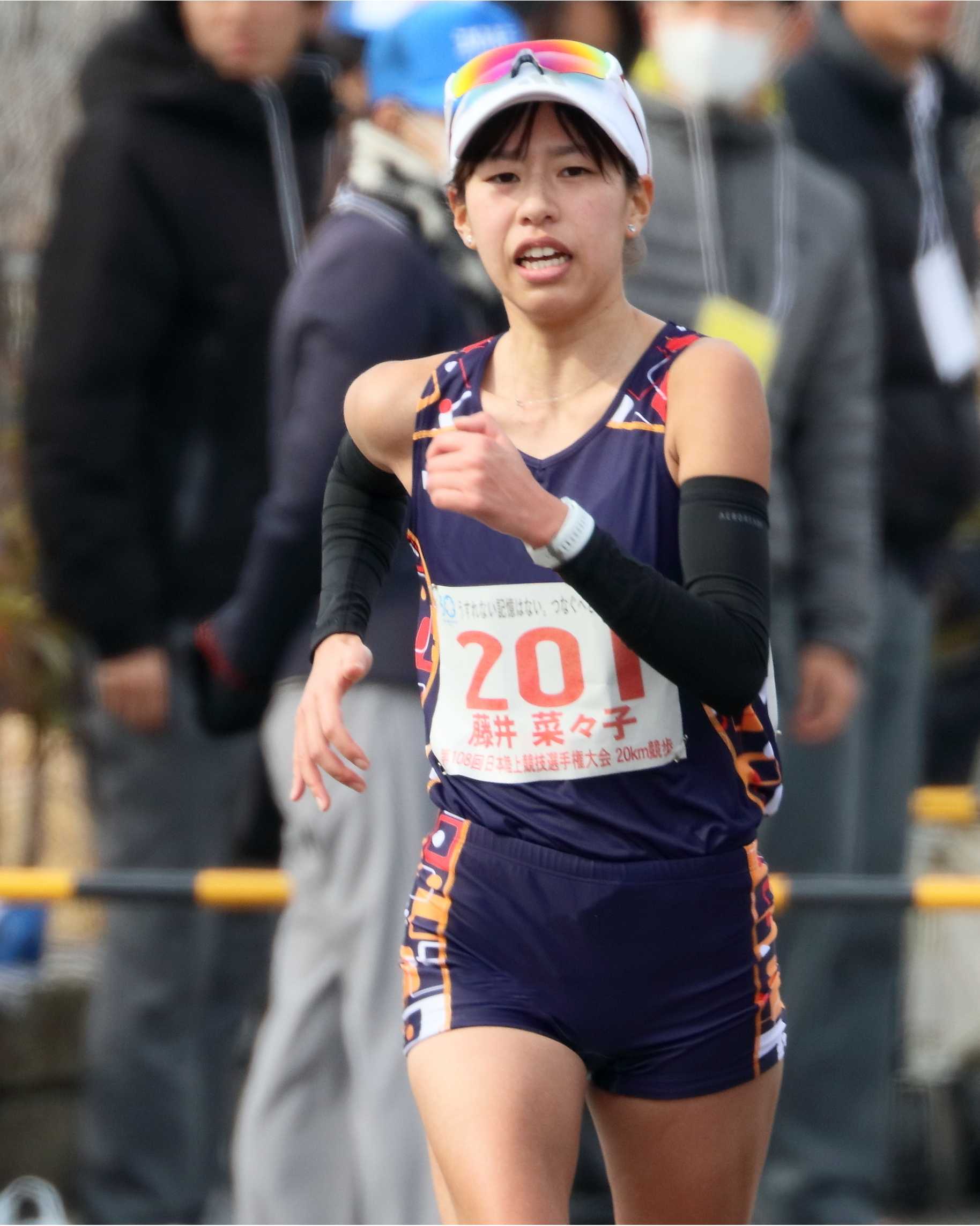 無人ジムでも顧客満足を実現。ワールドプラスジムが選んだオーダーメイドサプリメントサーバーで、多様な栄養ニーズに応える