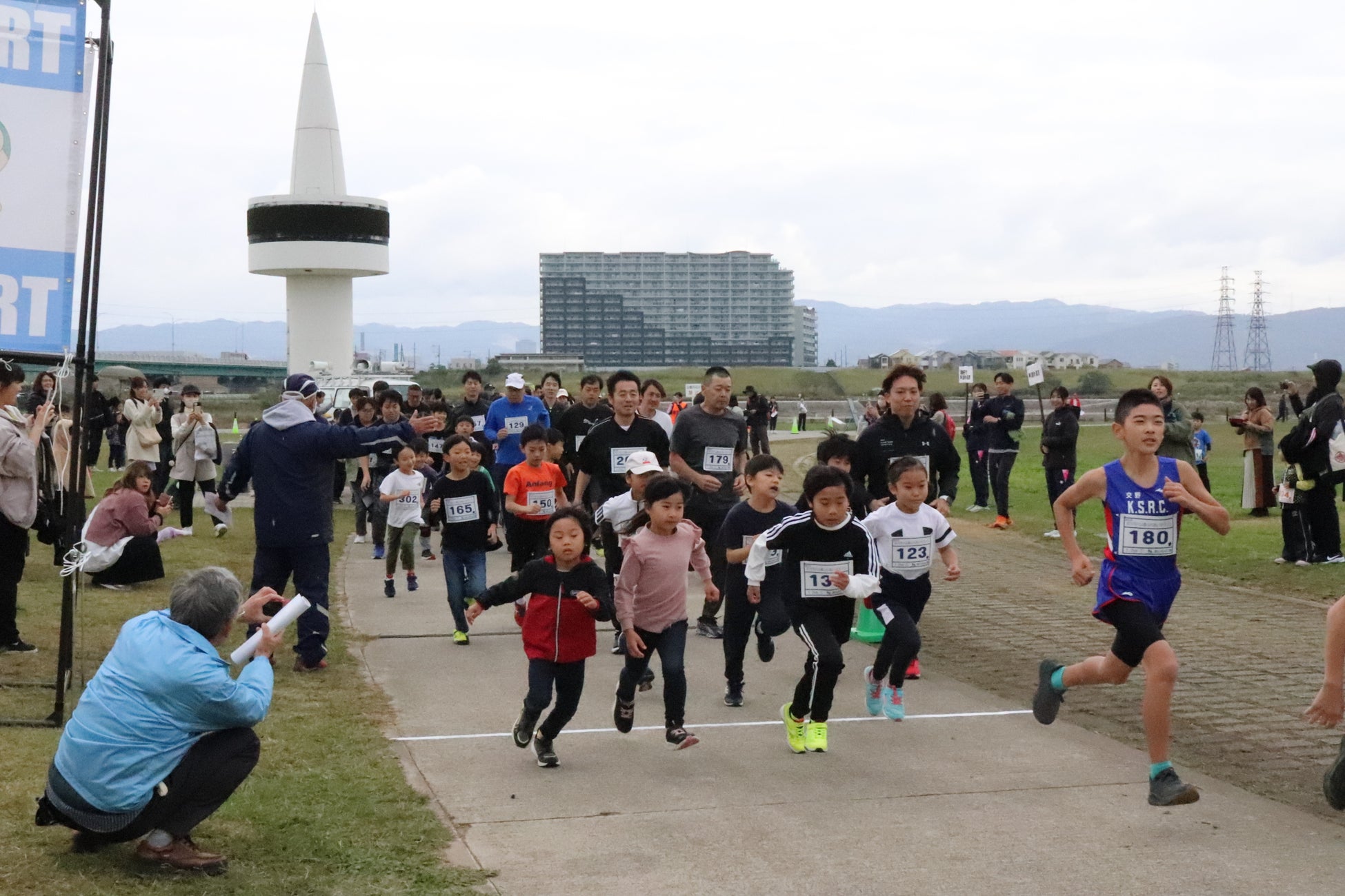 【福岡ソフトバンクホークス・Photomatic】人気選手の撮りおろしフレームをはじめ全14種のフレームを新発売