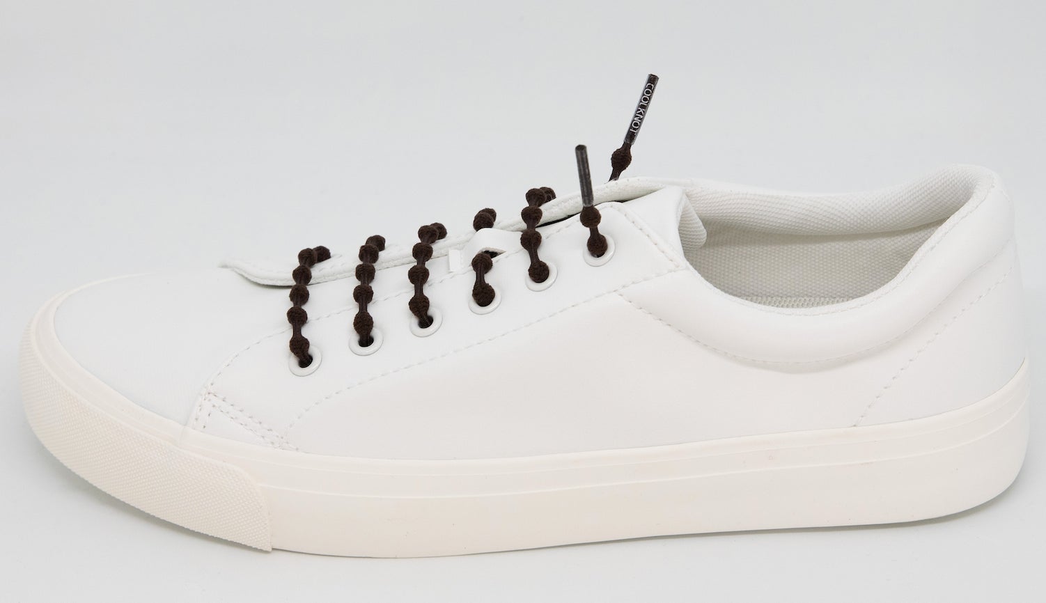 2025年10月1日受注開始!GIASⅢに高級スウェード調生地を採用【GIASⅢ REIMS】新発売!