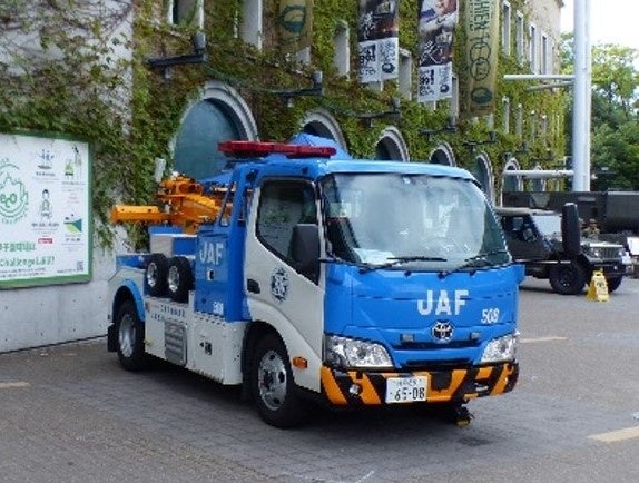 大野 豊氏・荒木雅博氏・英智氏による、プロ野球レジェンドサイン&撮影会を広島・名古屋で開催