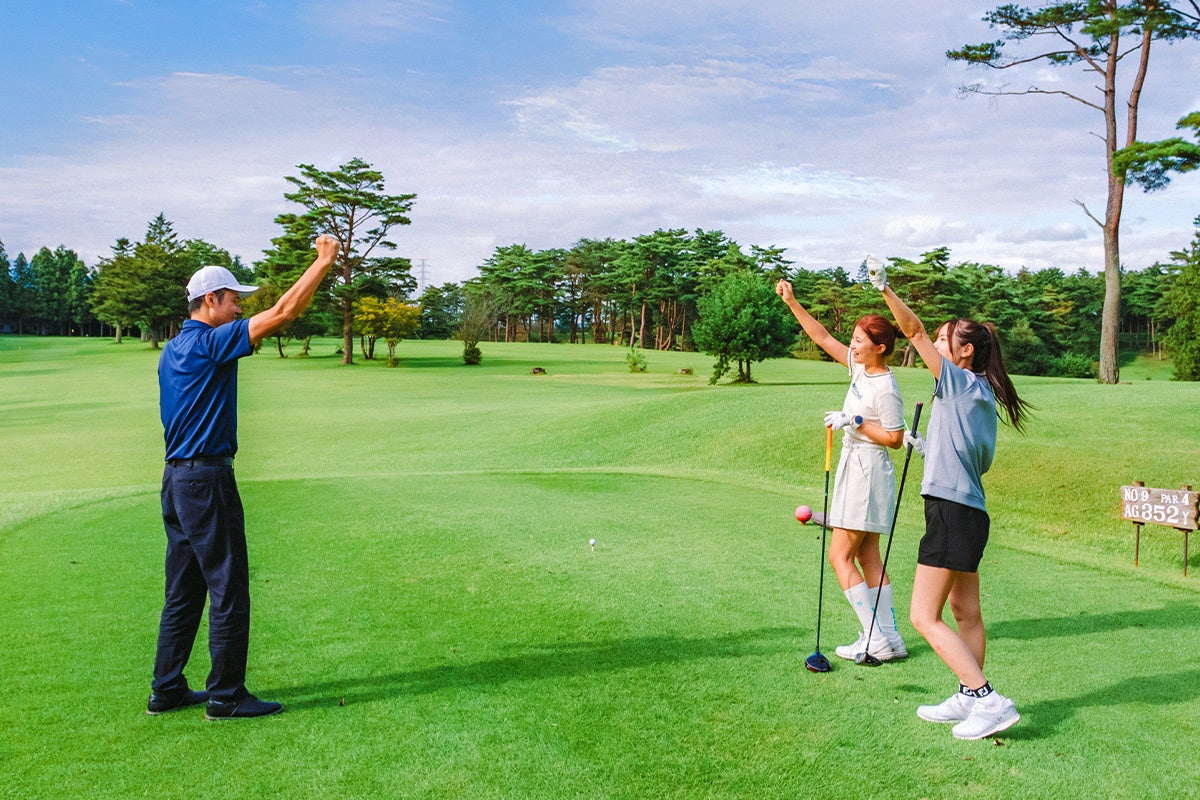 東京2025デフリンピック日本代表の門脇選手、長内選手、北谷選手が大久保朋果江東区長に表敬訪問を実施