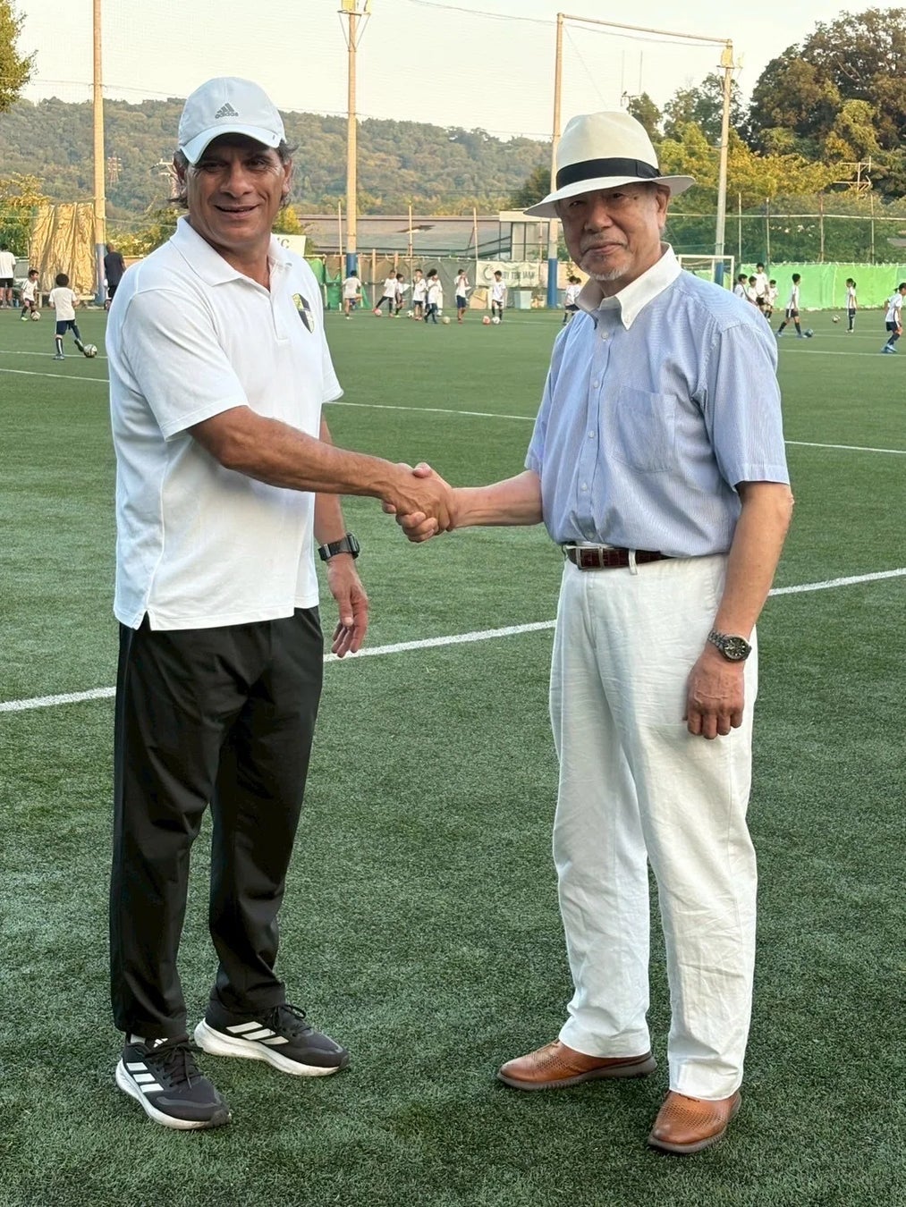 使えるねっと、プロバスケットボールチーム「信州ブレイブウォリアーズ」と2025-2026シーズンのパートナーシップ契約を締結