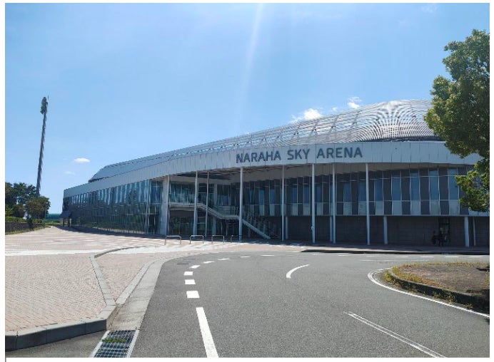 本田圭佑考案の4人制サッカー「4v4」を親子で体験!「4v4 EVENT Presented by au 親子で楽しむ秋のサッカーフェス」11月1日(土)・2日(日) たまプラーザ テラスで開催