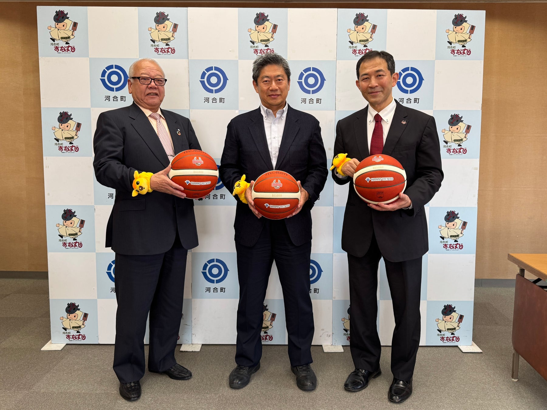 バッテリィズと里崎智也さんが熱狂参戦！試合速報連動型応援カードゲーム「プロ野球 ファンスターズリーグ」ローンチ発表会を開催！