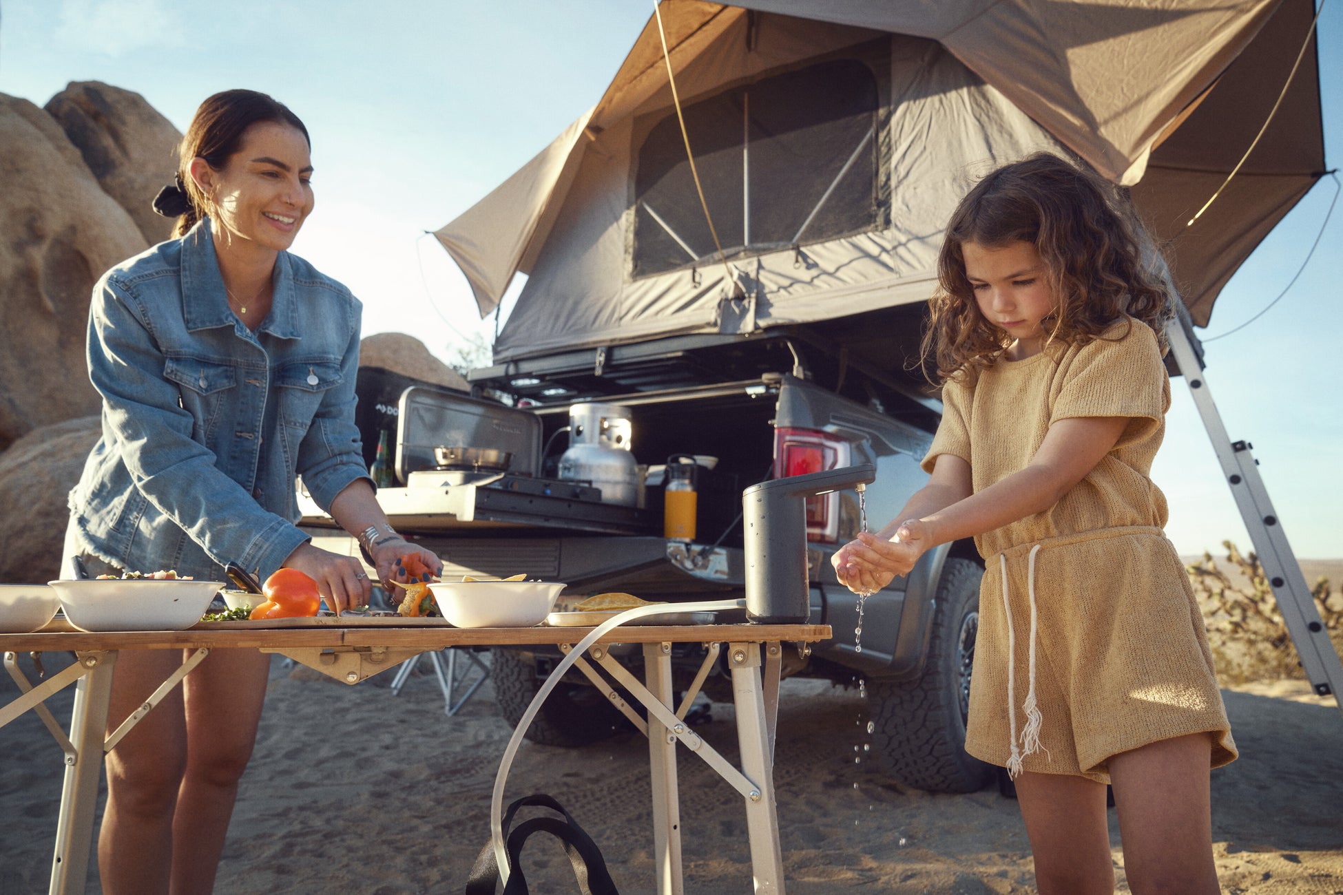 ゴルフアパレルブランド【パーリーゲイツ】ブランド初の乗馬ウェア商品を発売