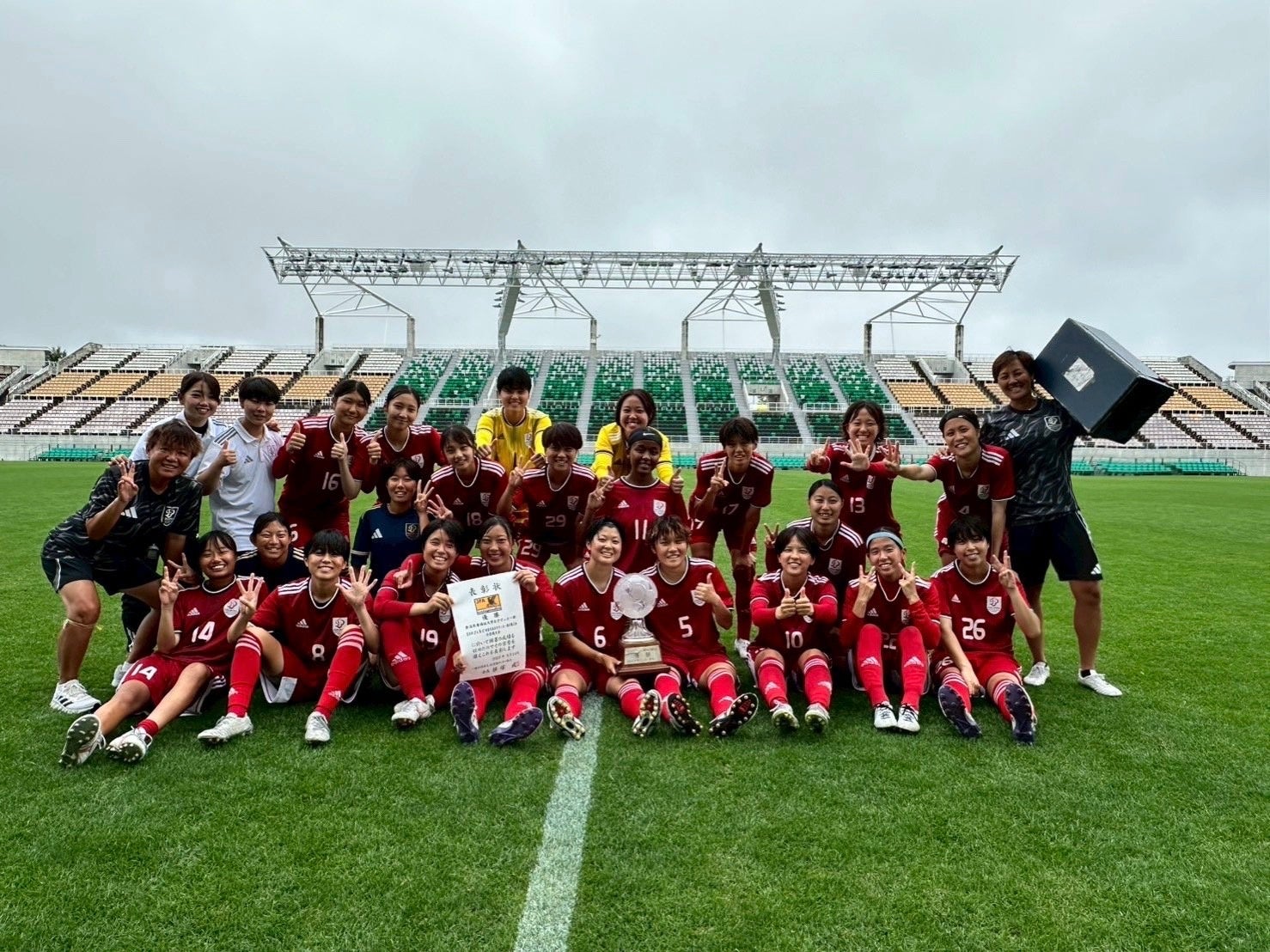 BreakingDown17.5のシルバースポンサーにV CLINIC、HTF、VO-VO-/H.L.B、VITABON JAPAN、T-CLINIC、XENIS、Levelaが就任!